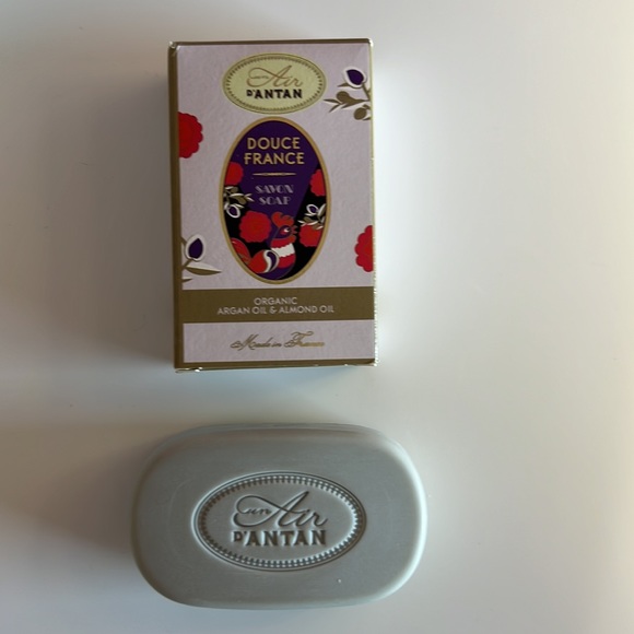 Air D’ Antan Perfume Soap in a Tin Can - Picture 6 of 12